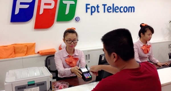 FPT Telecom thanh toán cước bằng máy post