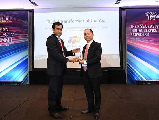 FPT Telecom nhận giải thưởng Doanh nghiệp chuyển đổi kỹ thuật số của năm